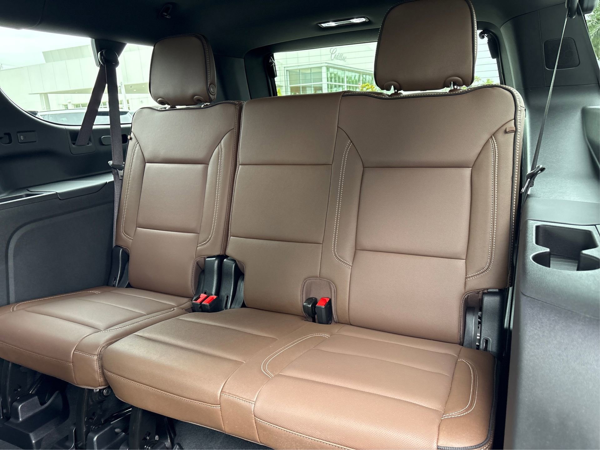 Used 2026 Chevrolet Suburban High Country image 12