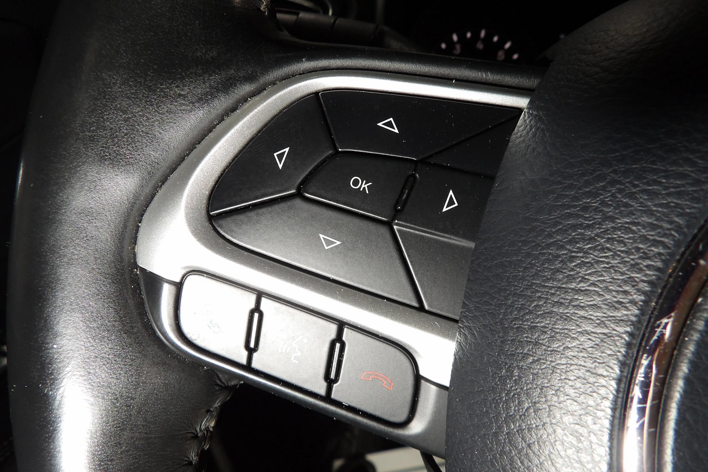 Used 2019 Jeep Compass Latitude AWD/4WD image 18