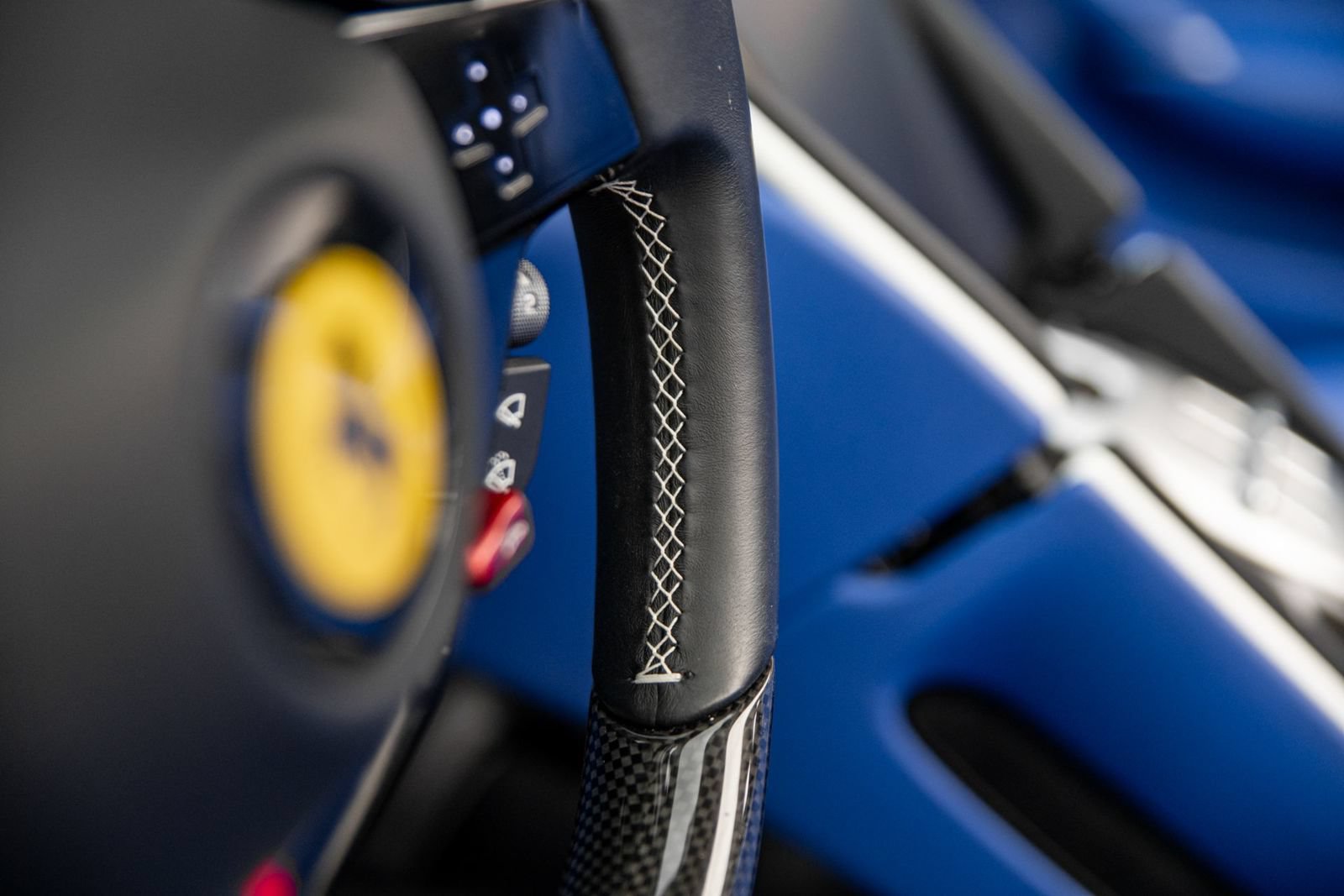 Used 2025 Ferrari Roma Spider RWD image 29