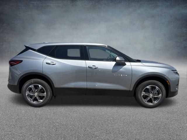 New 2026 Chevrolet Blazer LT FWD image 5