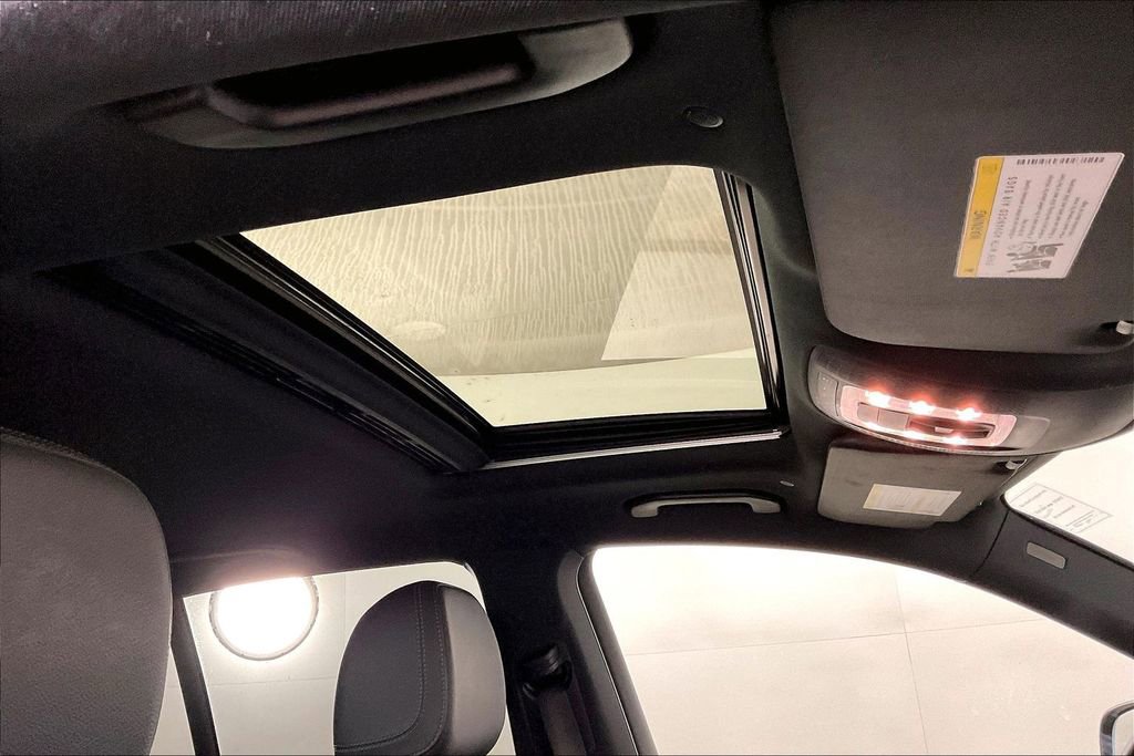 Used 2022 Mercedes-Benz GLE 350 4MATIC w/ Premium Package image 29