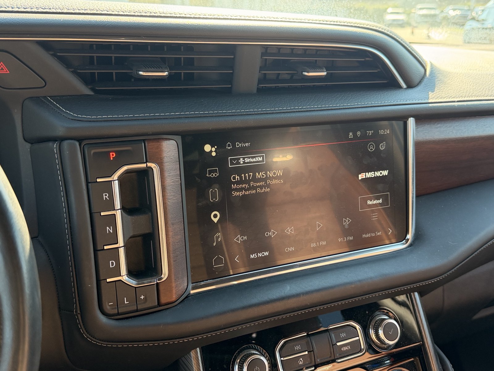 Used 2023 GMC Yukon XL Denali Ultimate AWD/4WD image 16