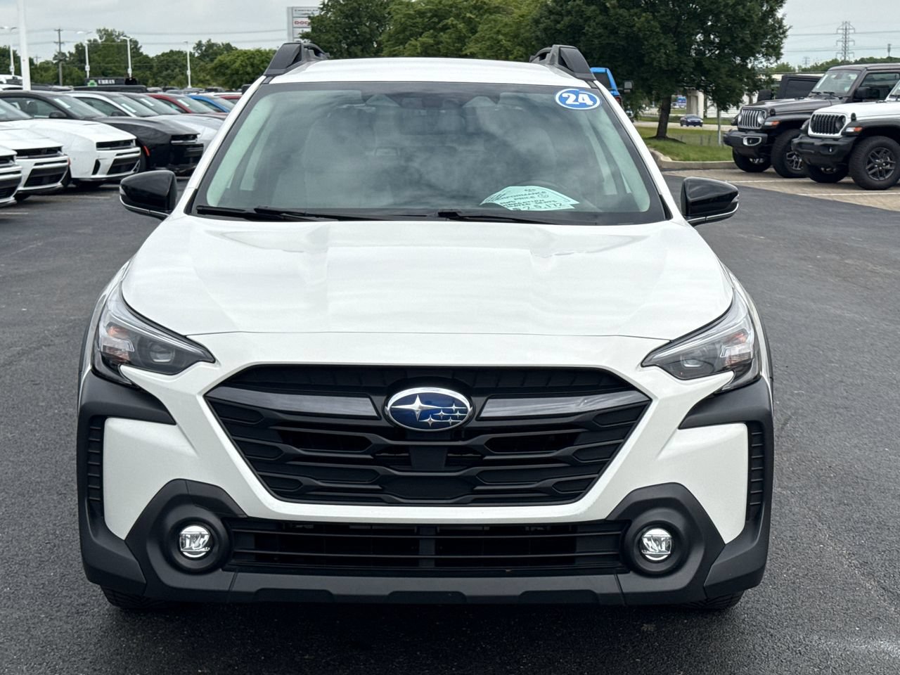 Used 2024 Subaru Outback Premium AWD/4WD image 8