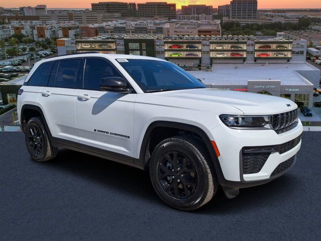 New 2026 Jeep Grand Cherokee Altitude