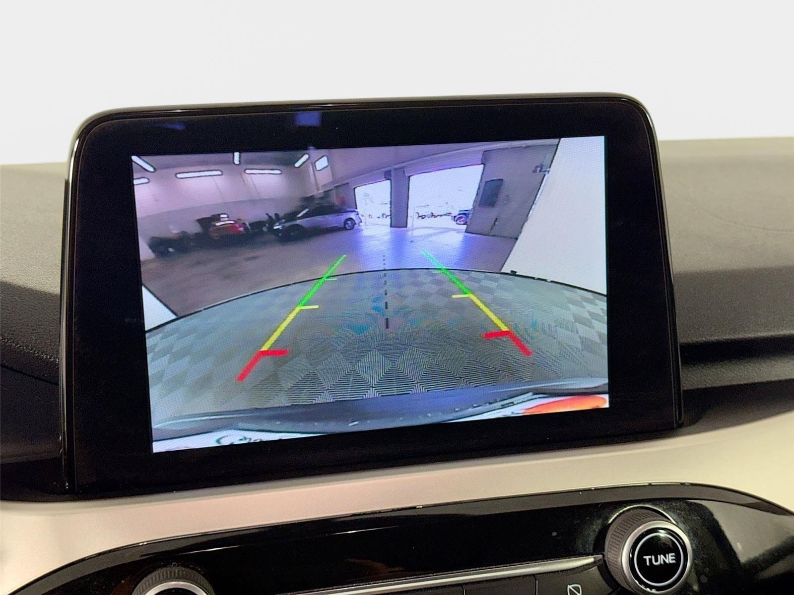 Used 2020 Ford Escape SE FWD image 17