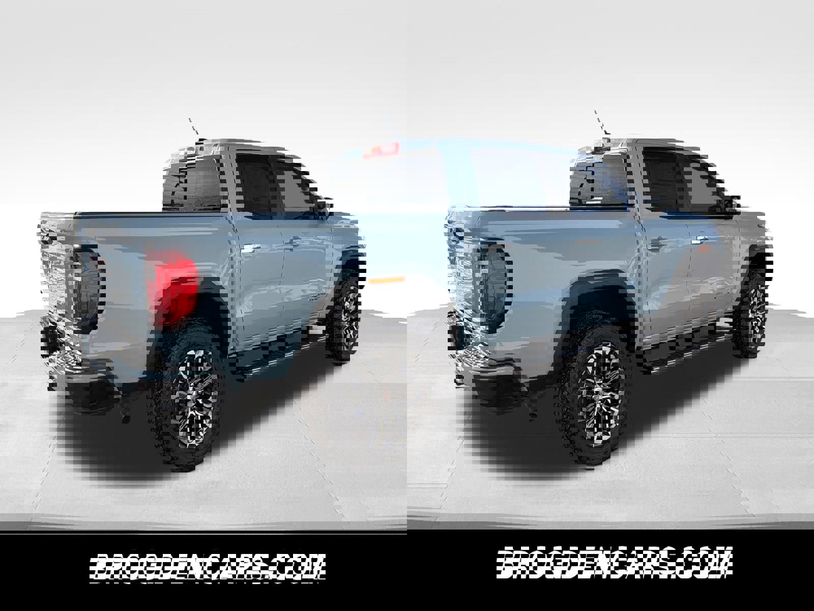 New 2026 GMC Canyon Denali image 3