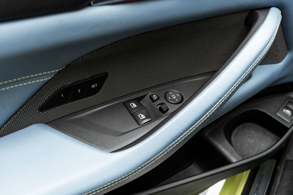 Used 2022 BMW M4 Competition w/ Executive Package RWD image 16