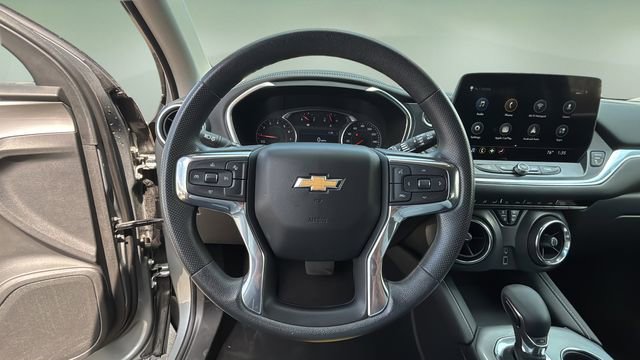 Used 2023 Chevrolet Blazer LT w/ LPO, Black Grille Bar Package image 11