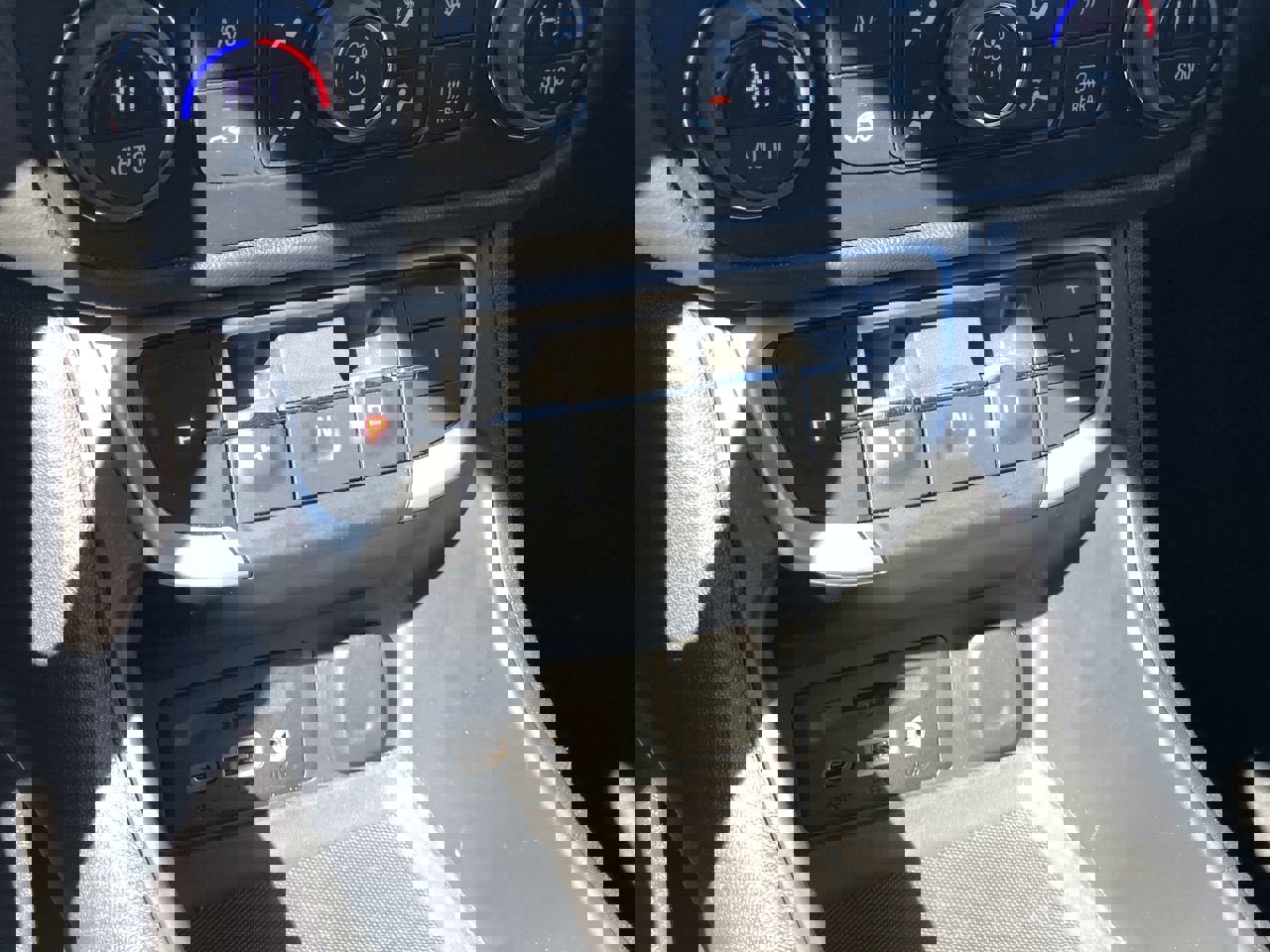 Used 2022 GMC Terrain SLT image 19