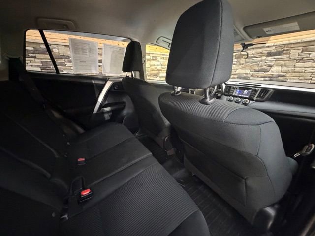 Used 2016 Toyota RAV4 LE AWD/4WD image 28