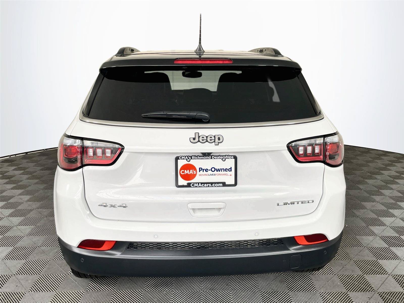 Used 2025 Jeep Compass Limited AWD/4WD image 7