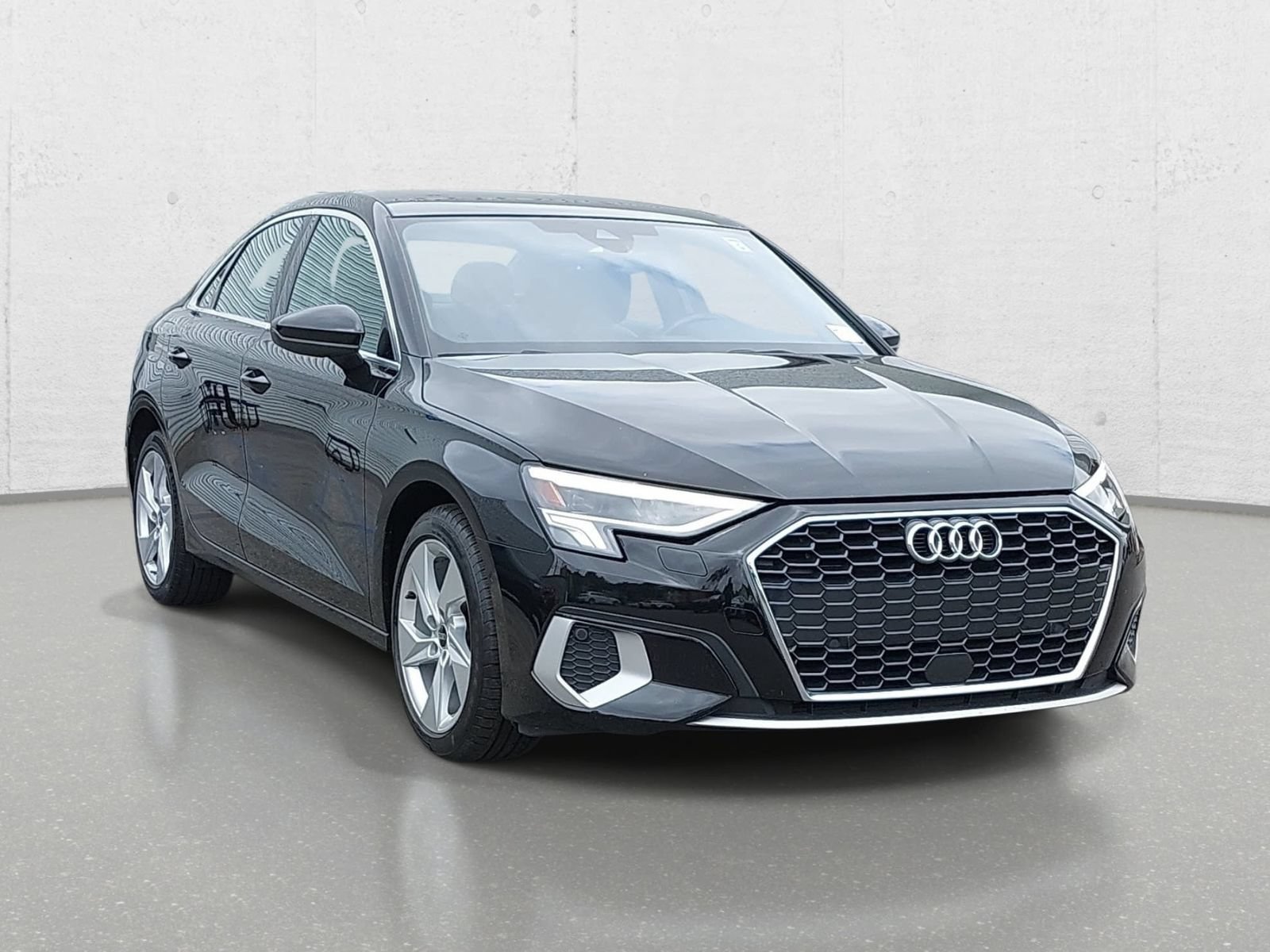 Used 2024 Audi A3 2.0T Premium FWD image 3