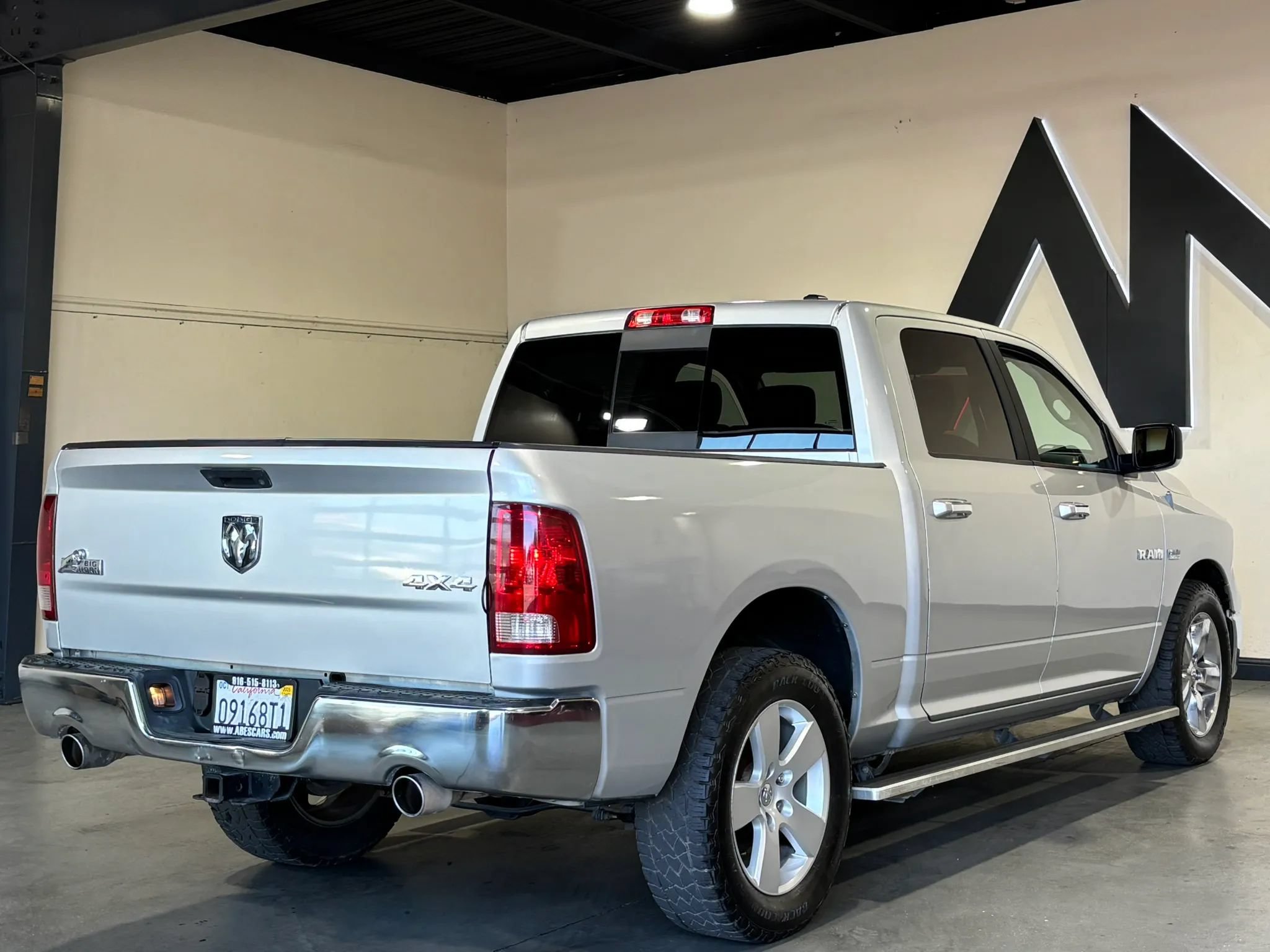 Used 2010 Dodge Ram 1500 Truck SLT w/ Big Horn Regional Pkg AWD/4WD image 4