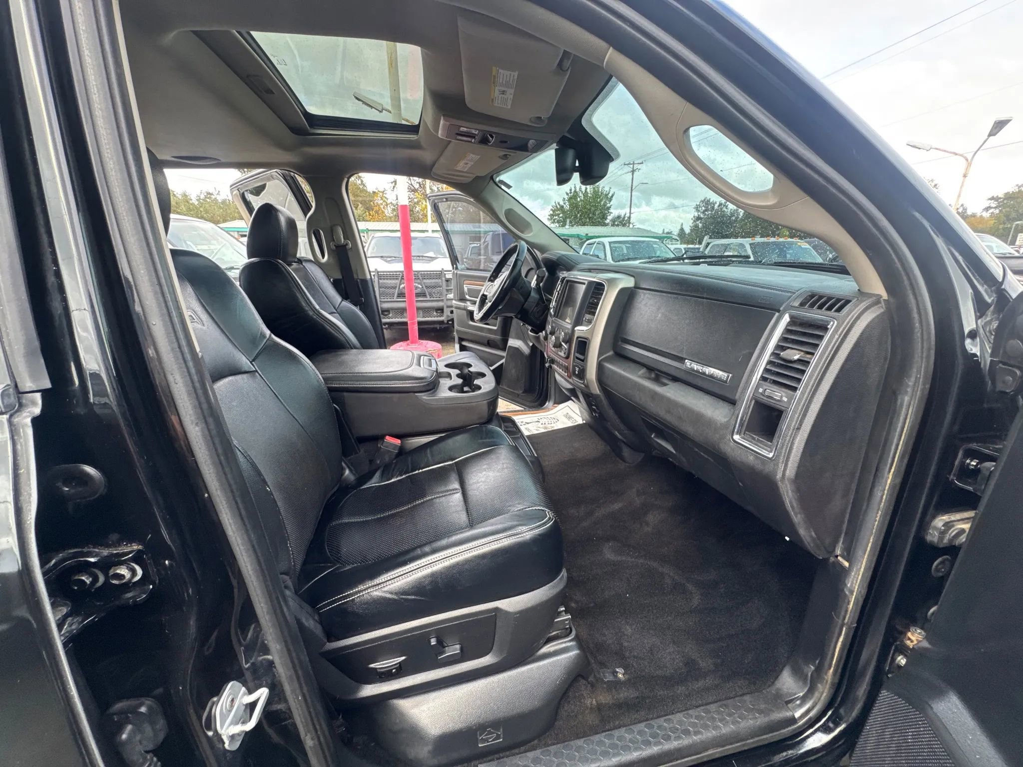 Used 2014 RAM 3500 Laramie w/ Black Appearance Group image 23