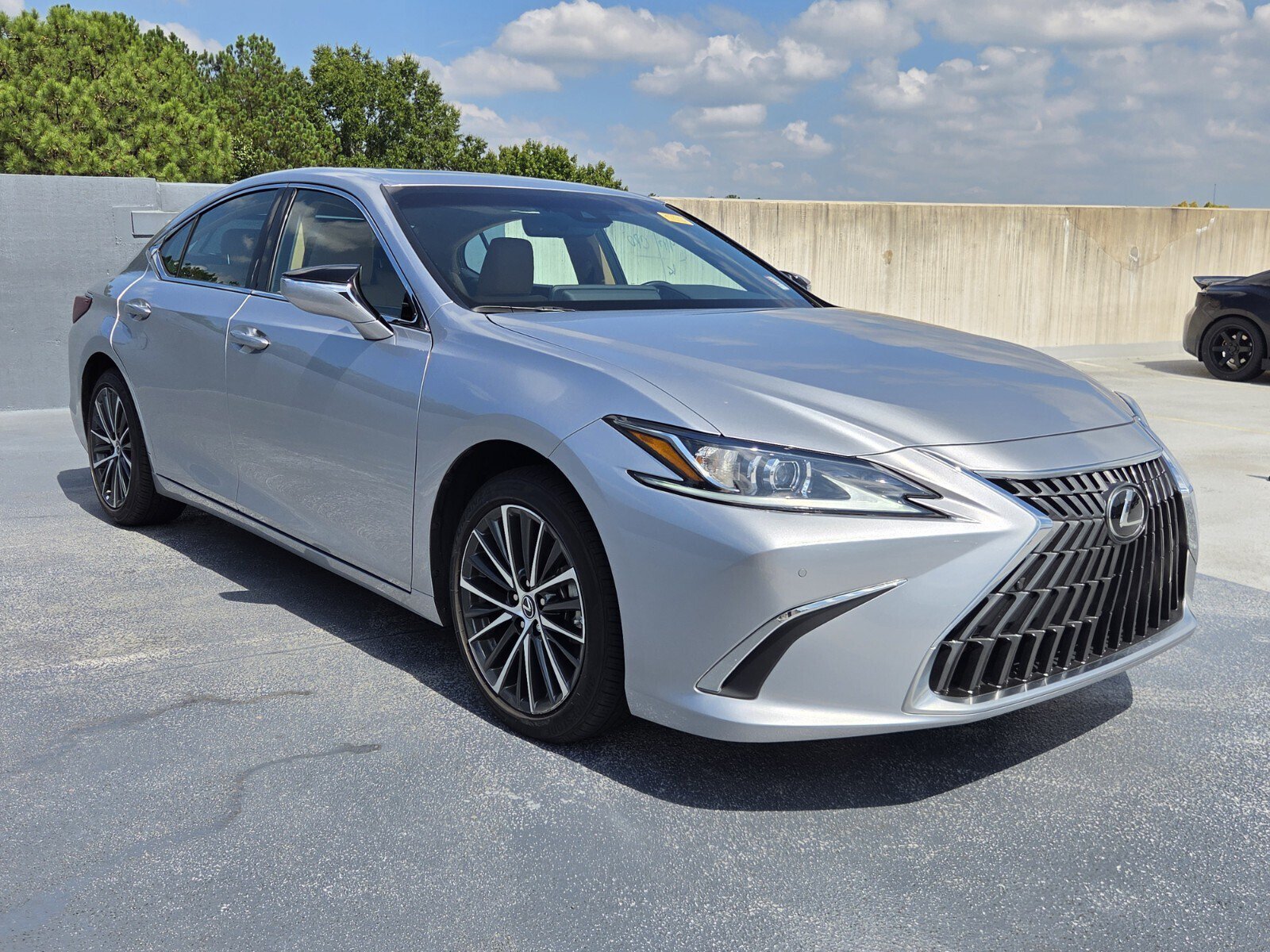 Used 2025 Lexus ES 350 w/ Premium Package FWD image 7