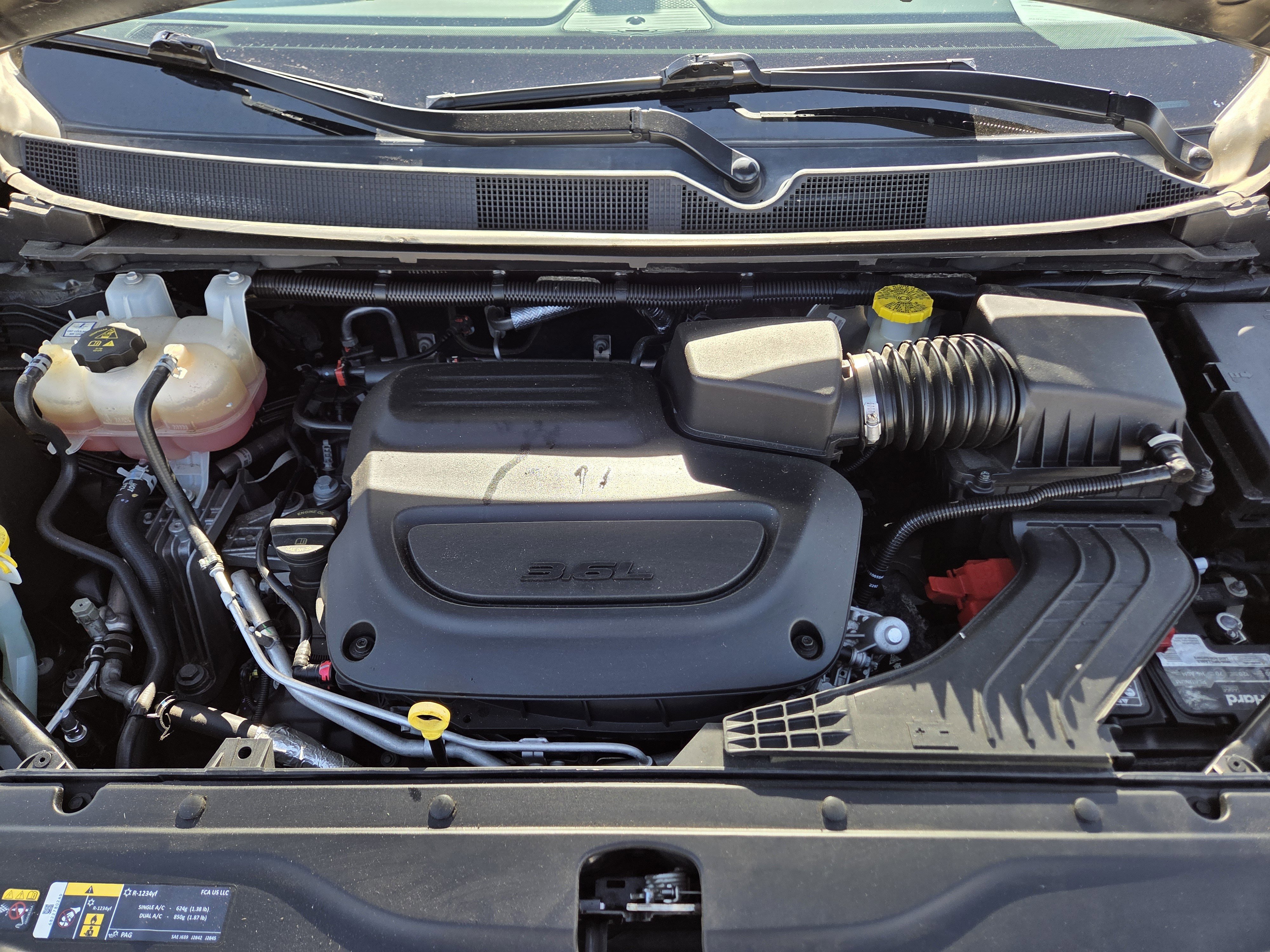 Used 2022 Chrysler Voyager LX image 20