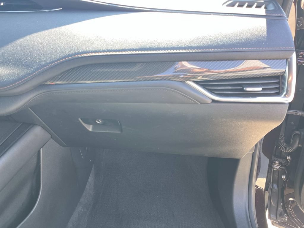 Used 2020 Cadillac XT4 Sport w/ Cold Weather Package FWD image 27