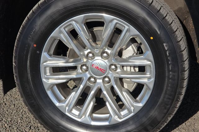 Used 2024 GMC Yukon SLT image 45