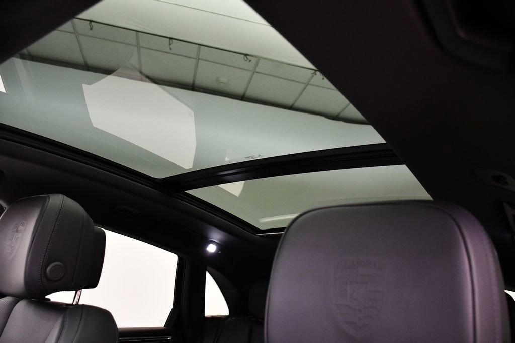 Used 2023 Porsche Macan S image 20