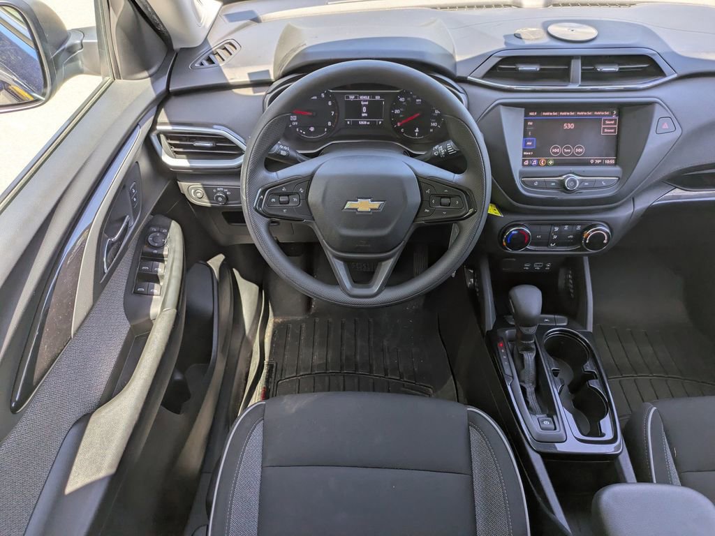 Used 2021 Chevrolet TrailBlazer LS FWD image 15