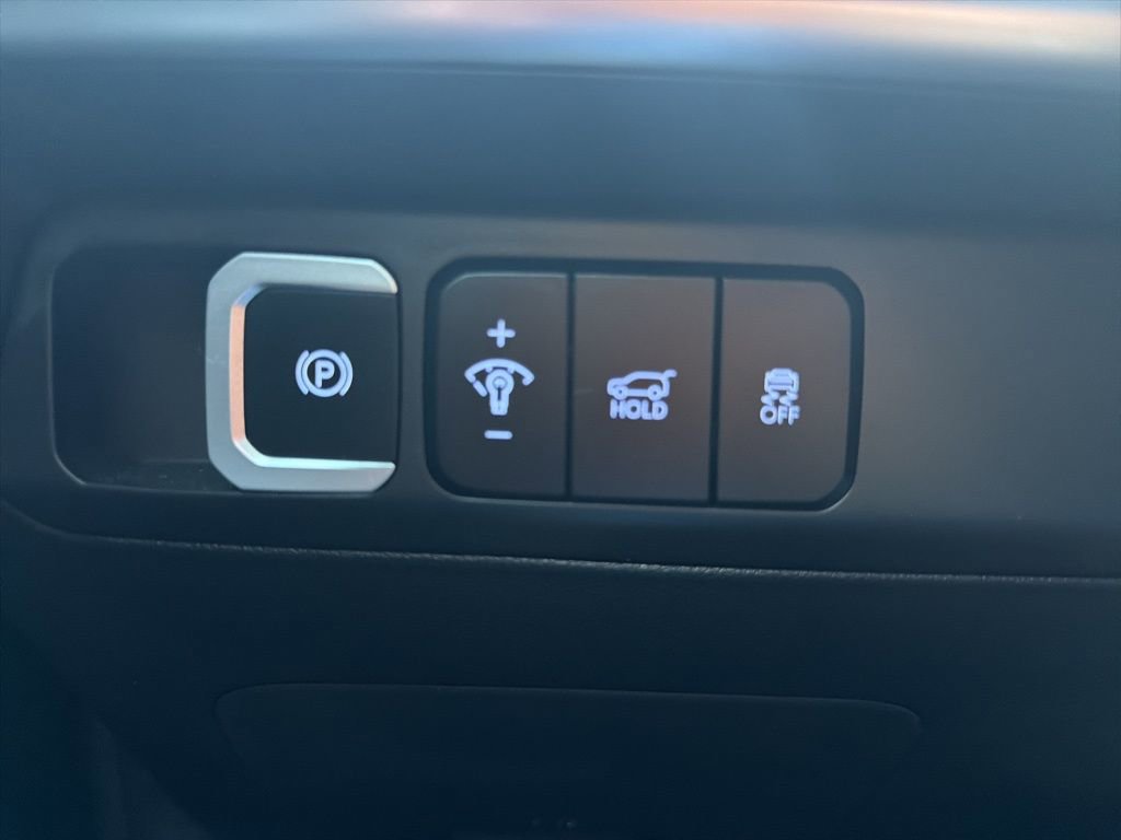 Used 2025 Hyundai Santa Fe SEL image 48