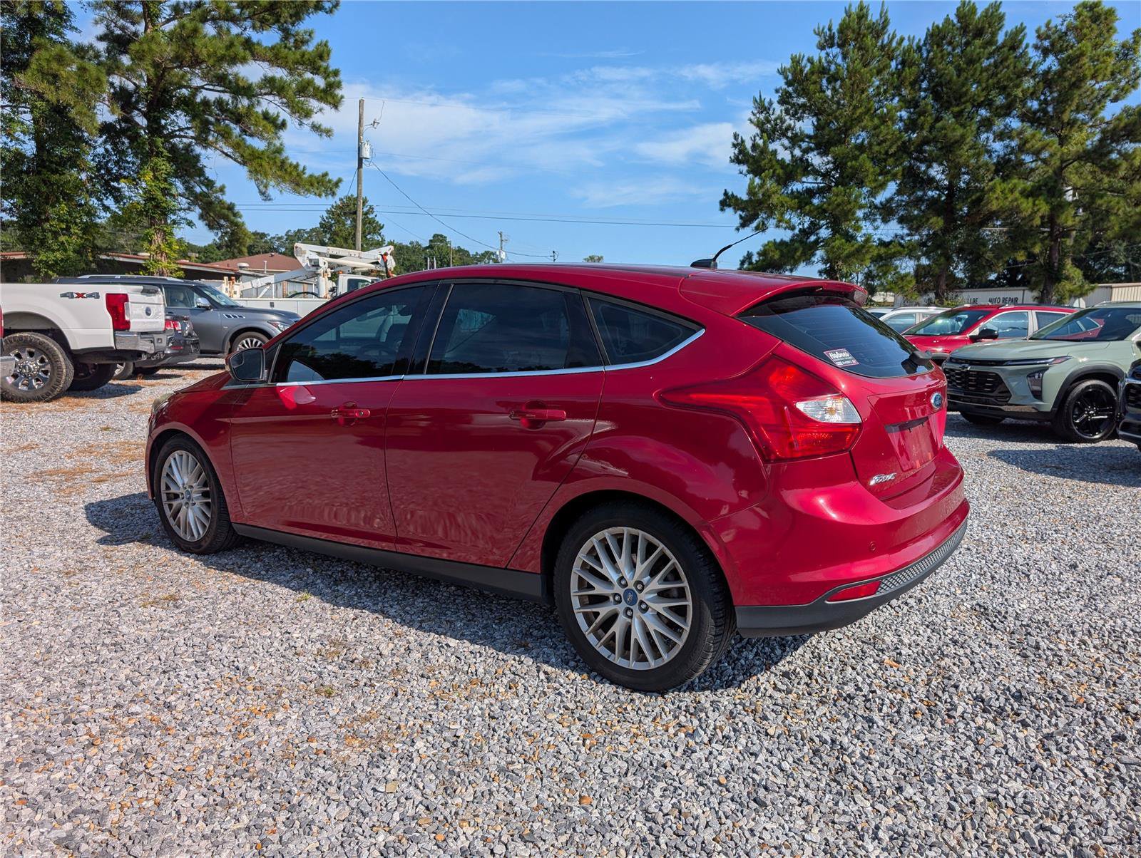 Used 2012 Ford Focus SEL FWD image 3