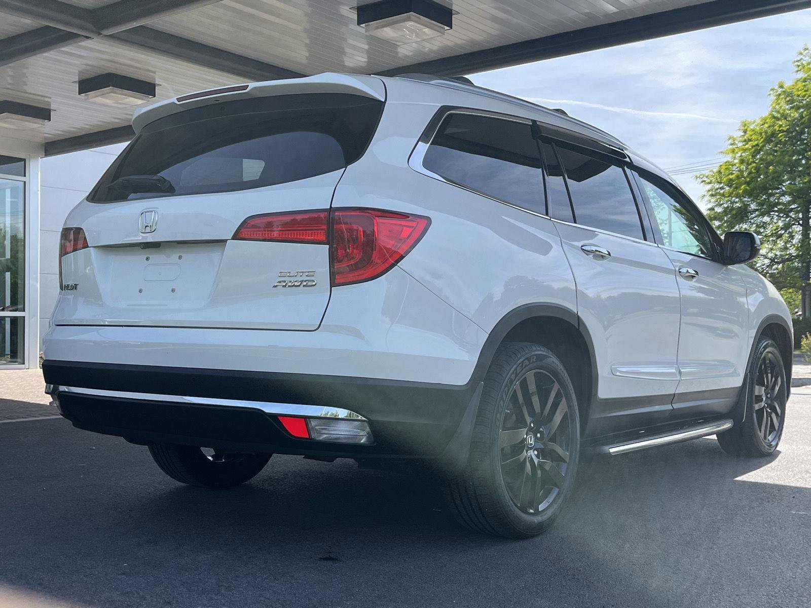 Used 2018 Honda Pilot Elite image 5