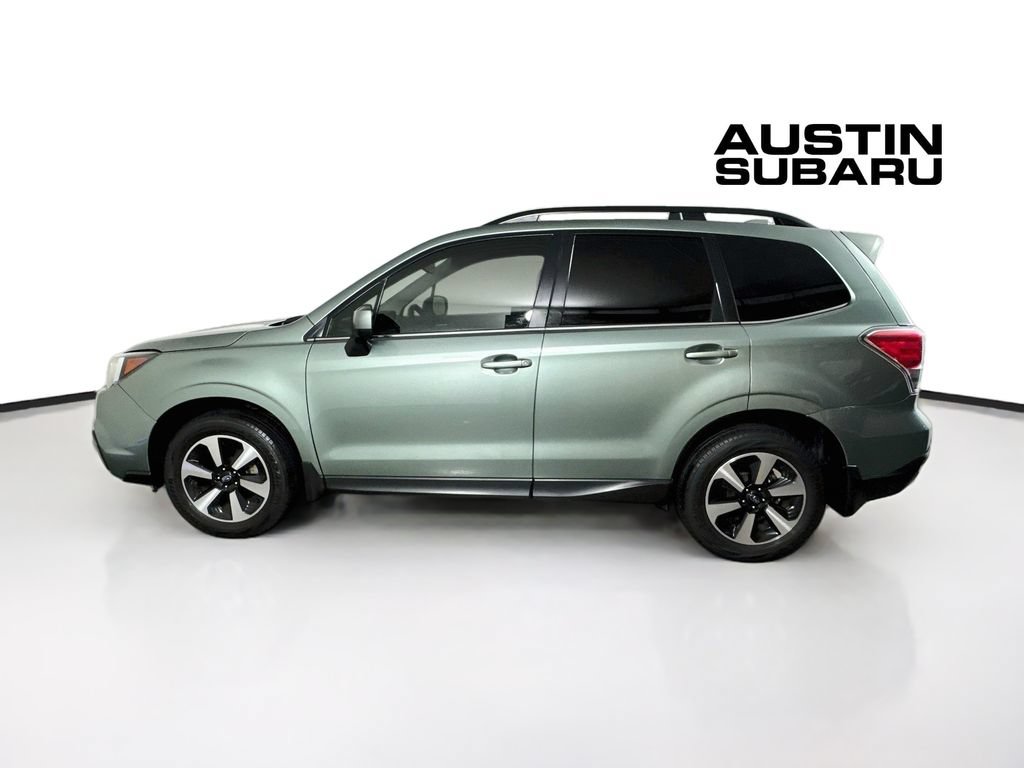 Used 2017 Subaru Forester 2.5i Limited AWD/4WD image 4