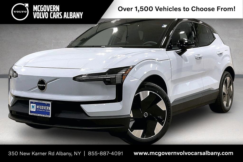 New 2026 Volvo EX30 Plus w/ Climate Package