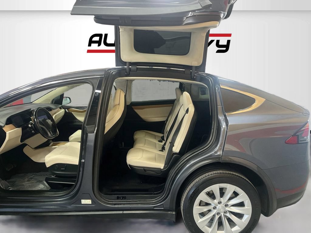 Used 2019 Tesla Model X AWD/4WD image 24