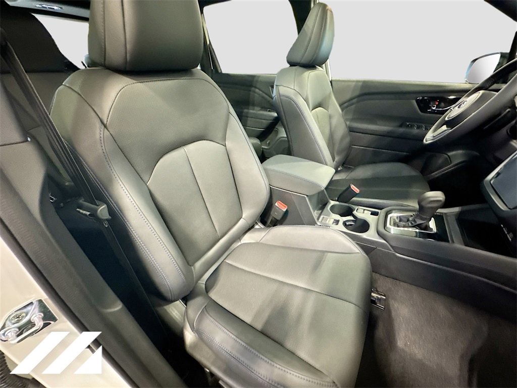 New 2025 Subaru Forester Limited image 31