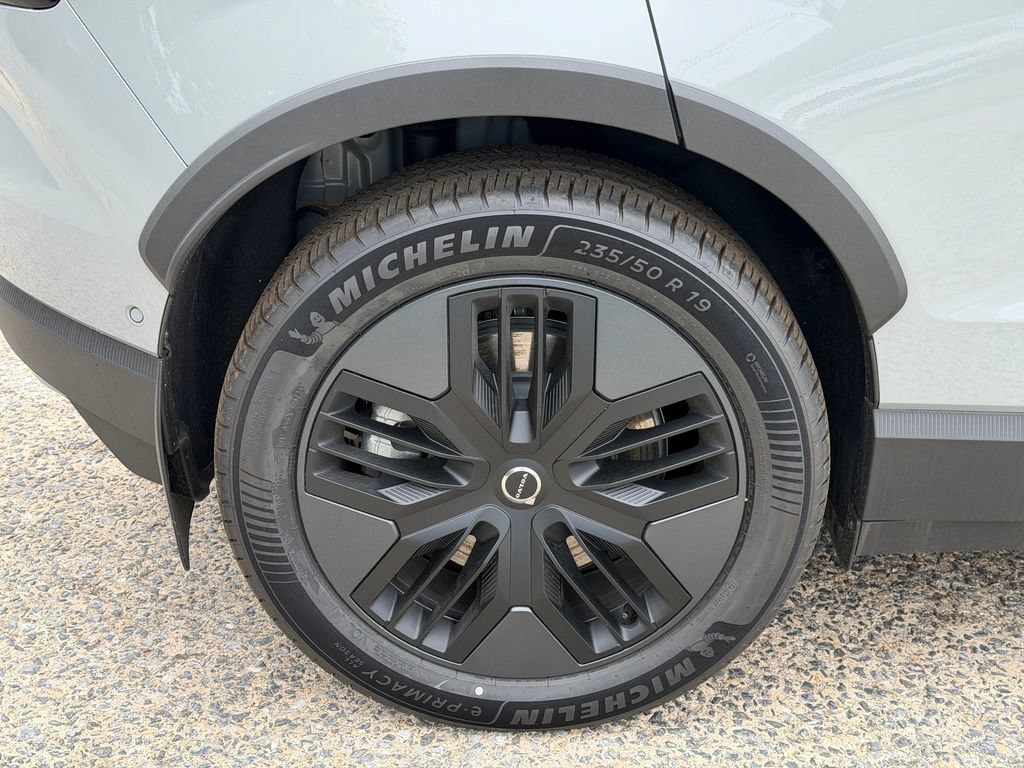 New 2026 Volvo EX30 Cross Country Ultra w/ Protection Package Premier AWD/4WD image 6