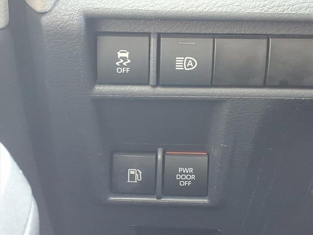 Used 2021 Toyota Sienna LE w/ LE Plus Package image 22