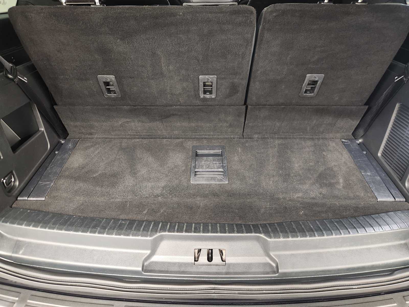 Used 2023 Ford Expedition Platinum RWD image 34