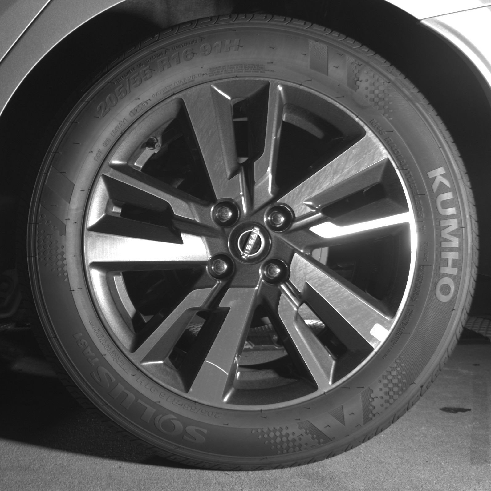 Used 2025 Nissan Versa SV image 14