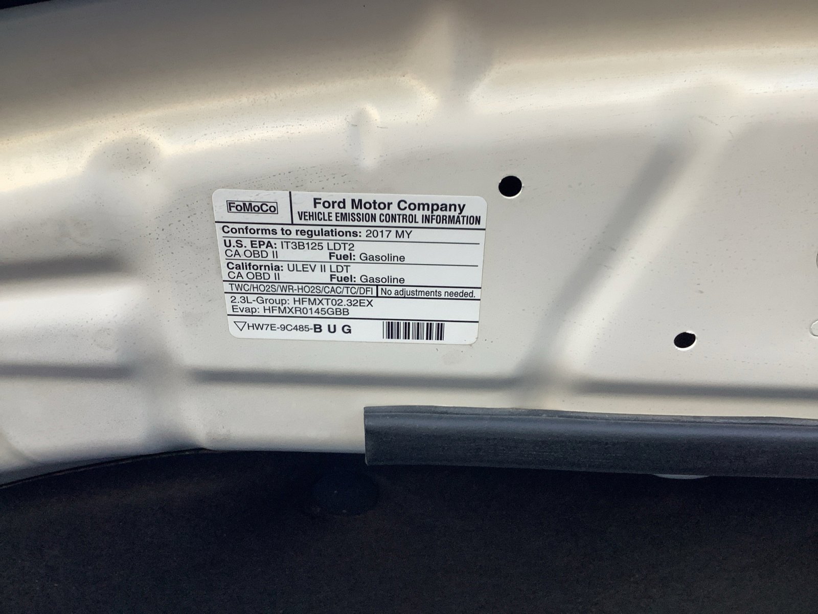 Used 2017 Ford Explorer XLT w/ Equipment Group 202A FWD image 23