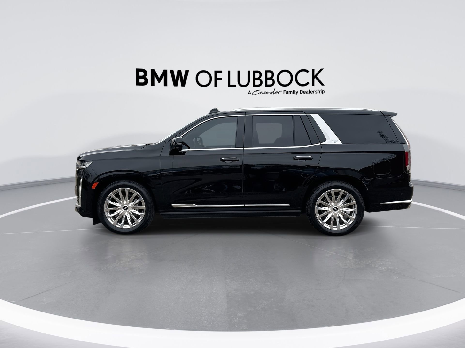 Used 2024 Cadillac Escalade Premium Luxury w/ Performance Package AWD/4WD image 5