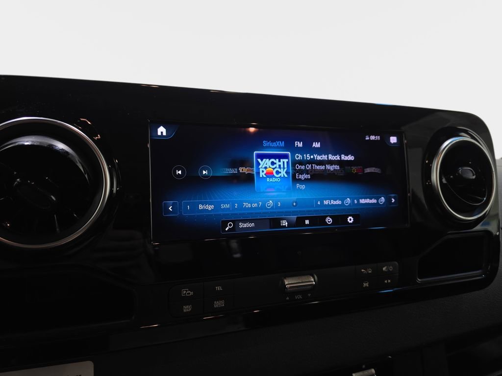 Used 2024 Mercedes-Benz Sprinter 144 Cargo image 23