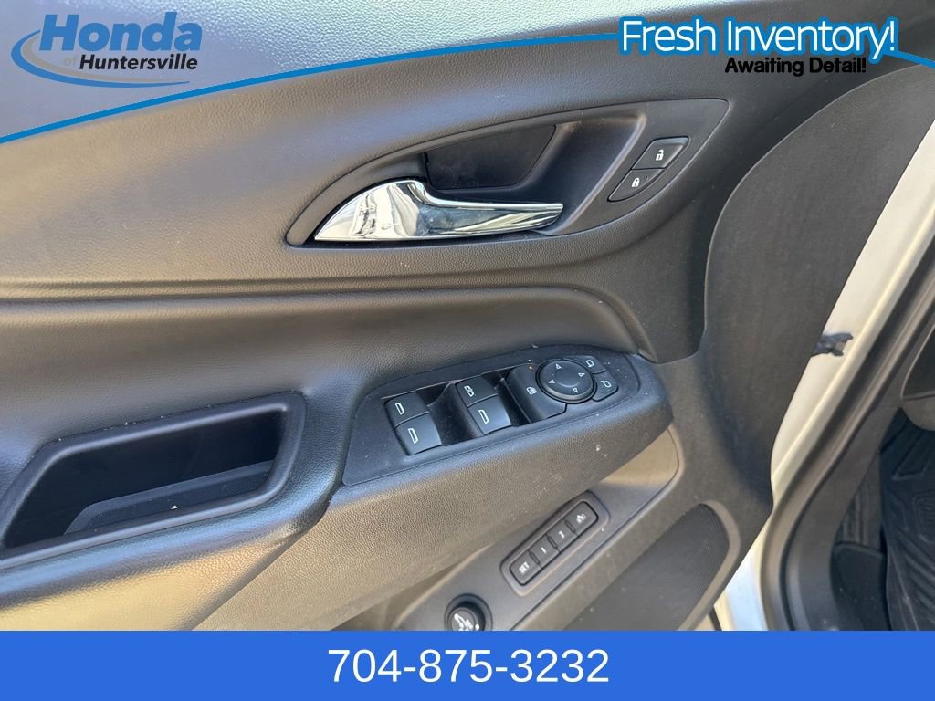 Used 2020 Chevrolet Equinox LT w/ Sport Edition AWD/4WD image 17