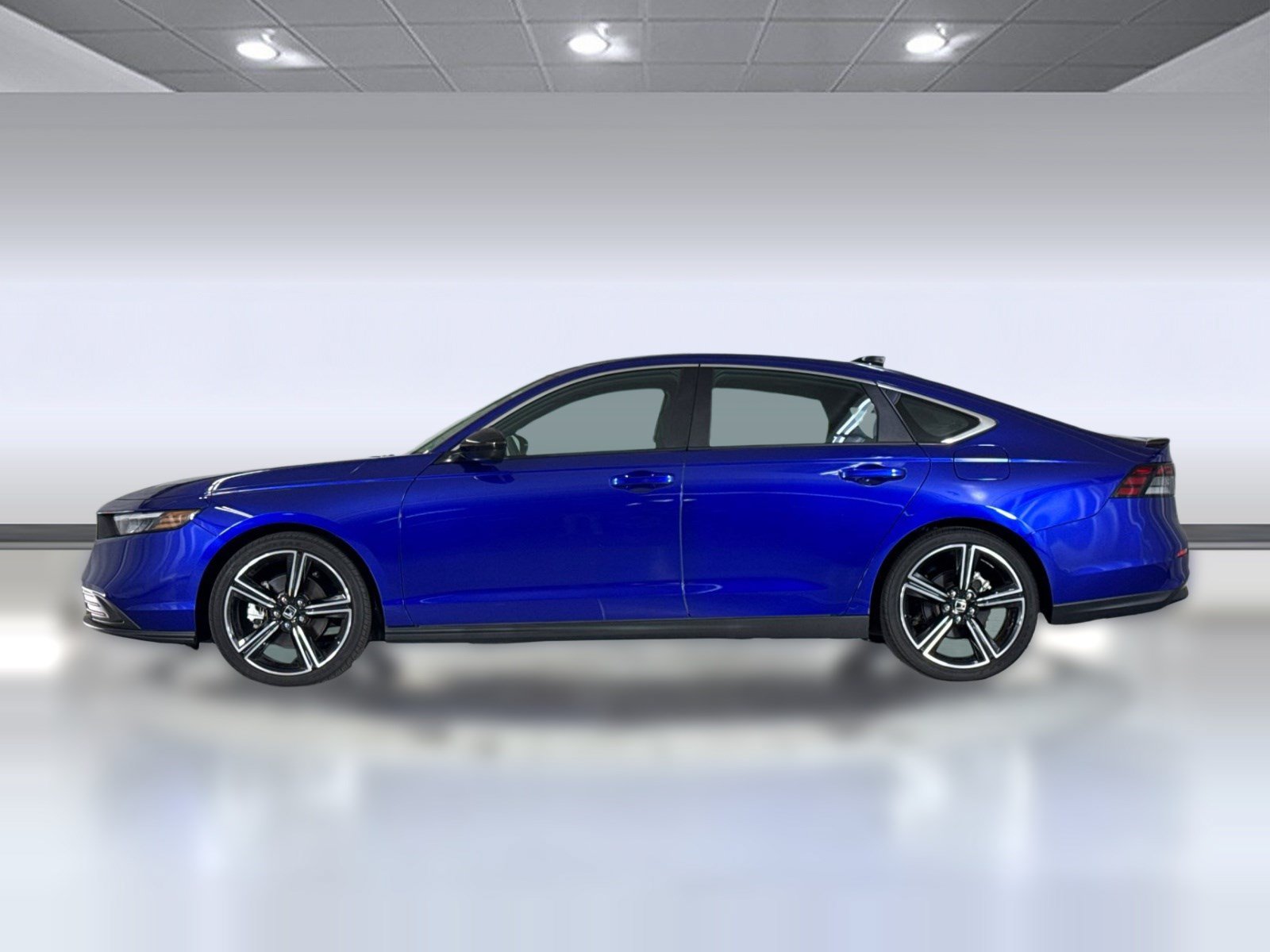 Used 2024 Honda Accord Sport image 2