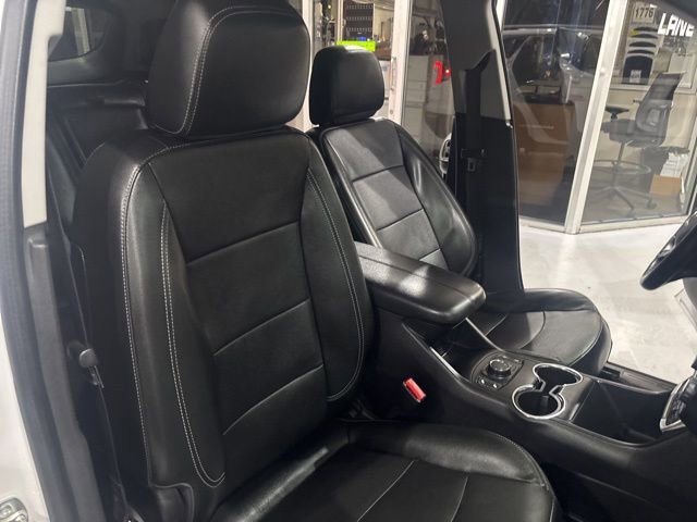 Used 2024 GMC Terrain SLT AWD/4WD image 39