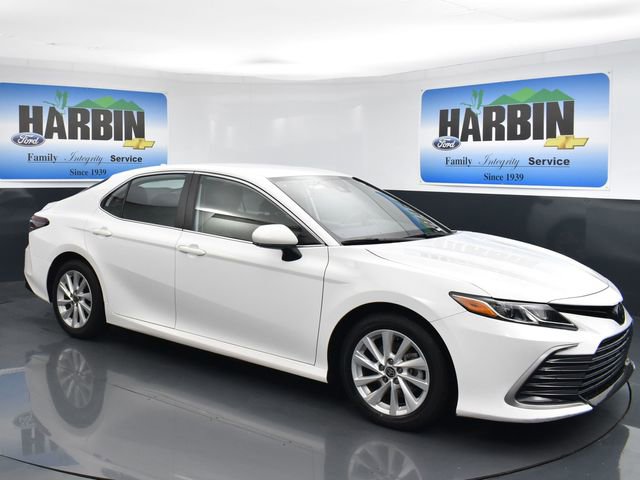 Used 2022 Toyota Camry LE image 7
