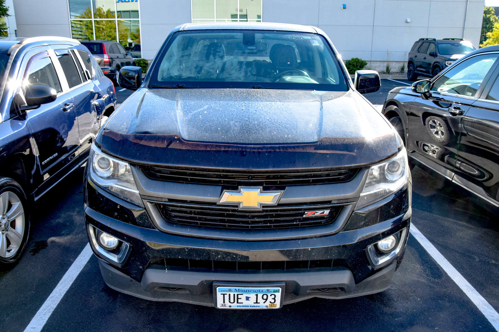 Used 2015 Chevrolet Colorado Z71 AWD/4WD image 2