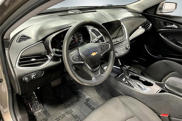Used 2020 Chevrolet Malibu LT image 15