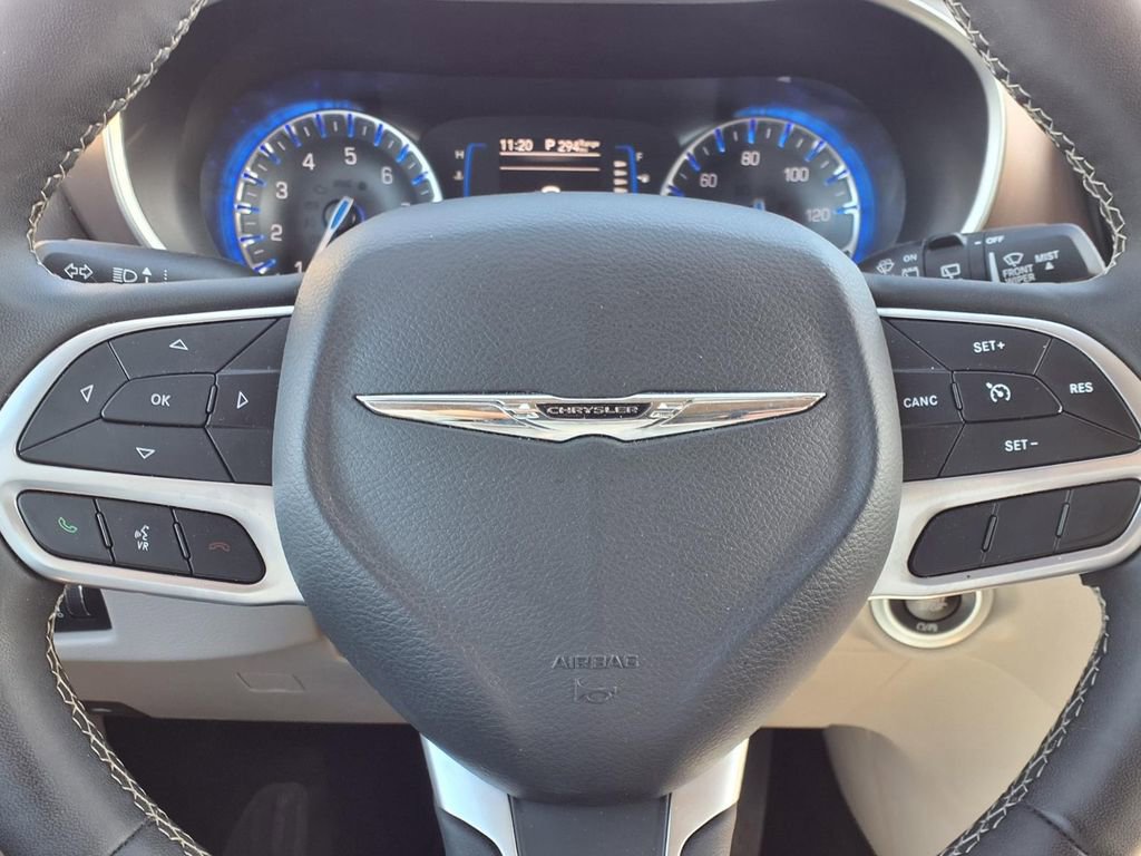 Used 2024 Chrysler Voyager LX image 18