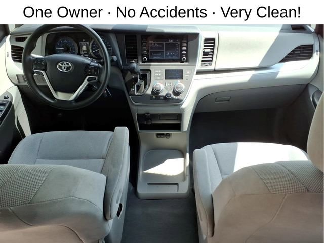 Used 2020 Toyota Sienna L FWD image 21