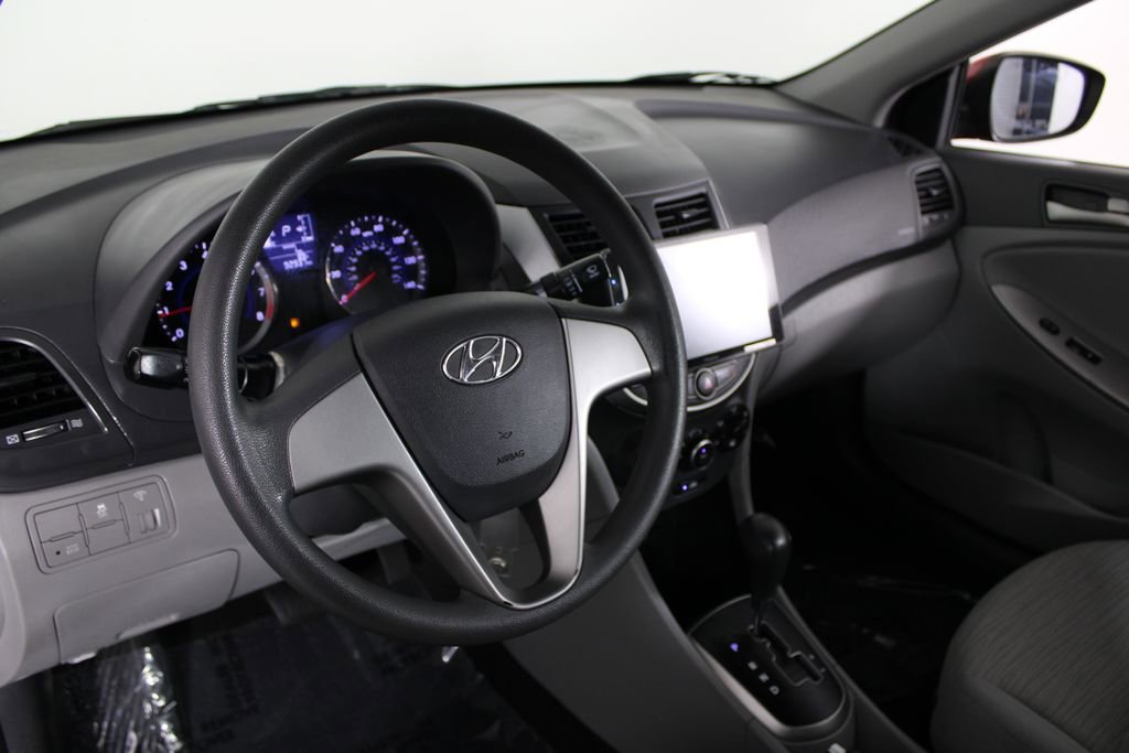 Used 2016 Hyundai Accent SE image 17