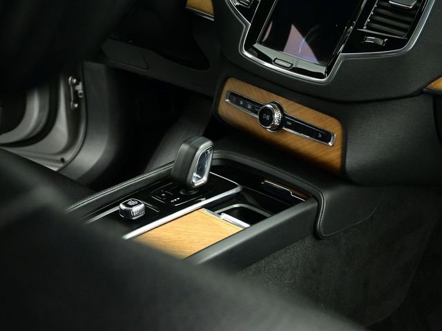 Used 2023 Volvo XC90 B6 Plus w/ Protection Package image 67