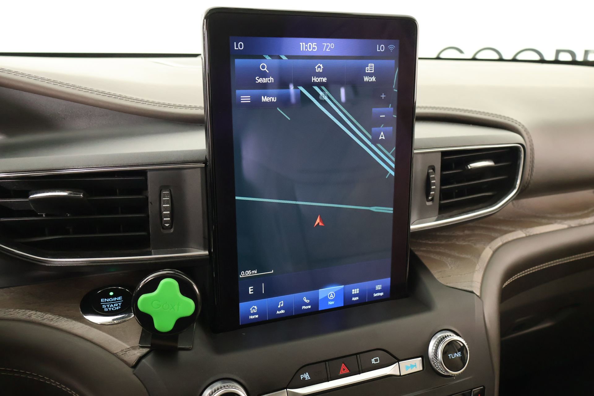 Used 2020 Ford Explorer Platinum w/ Premium Technology Package image 7