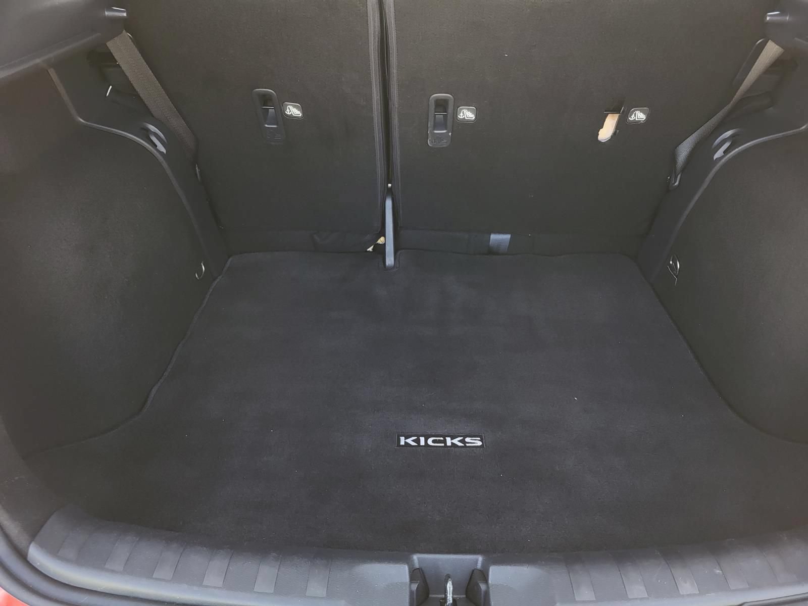 Used 2021 Nissan Kicks SR FWD image 14